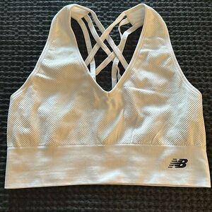 NWOT. New Balance Sports bra